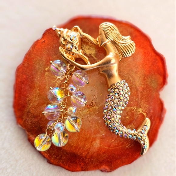 Vintage Kirk's Folly Oceana Gold Aurora Borealis Crystals Mermaid Brooch Dangle - Picture 3 of 15
